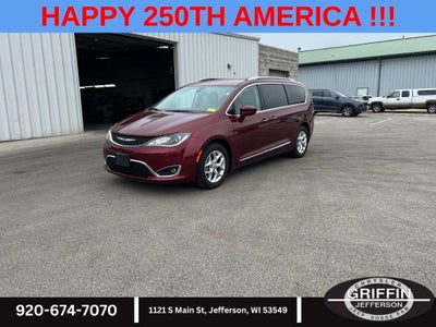 2017 Chrysler Pacifica Touring L Plus 3.6L V6 !!!