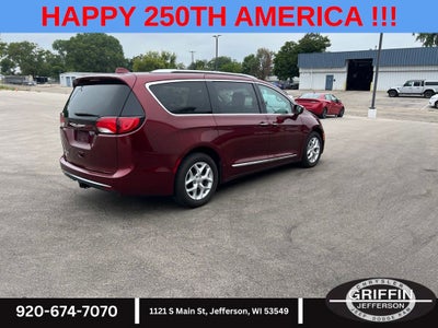 2017 Chrysler Pacifica Touring L Plus 3.6L V6 !!!