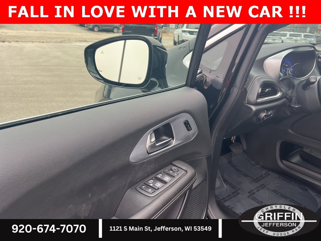 2026 Chrysler Pacifica Limited Trailer Tow !!!