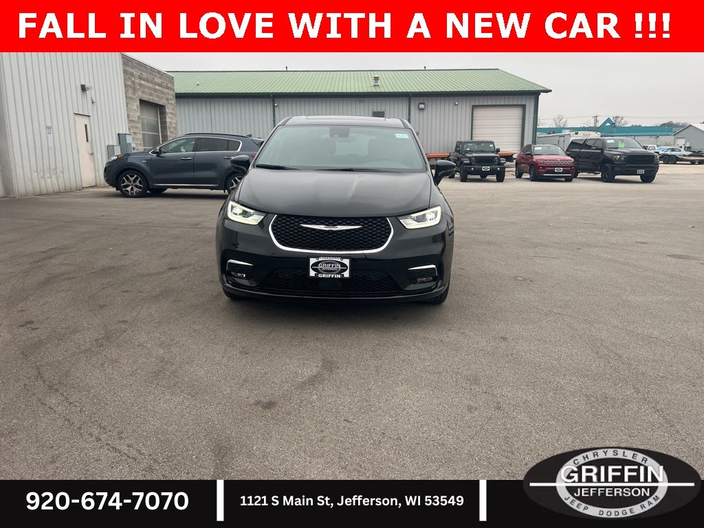 2026 Chrysler Pacifica Limited Trailer Tow !!!