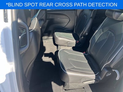 2026 Chrysler Pacifica Limited Near Madison WI