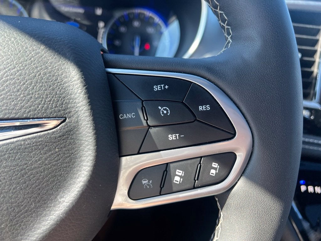 2026 Chrysler Pacifica Limited Near Madison WI