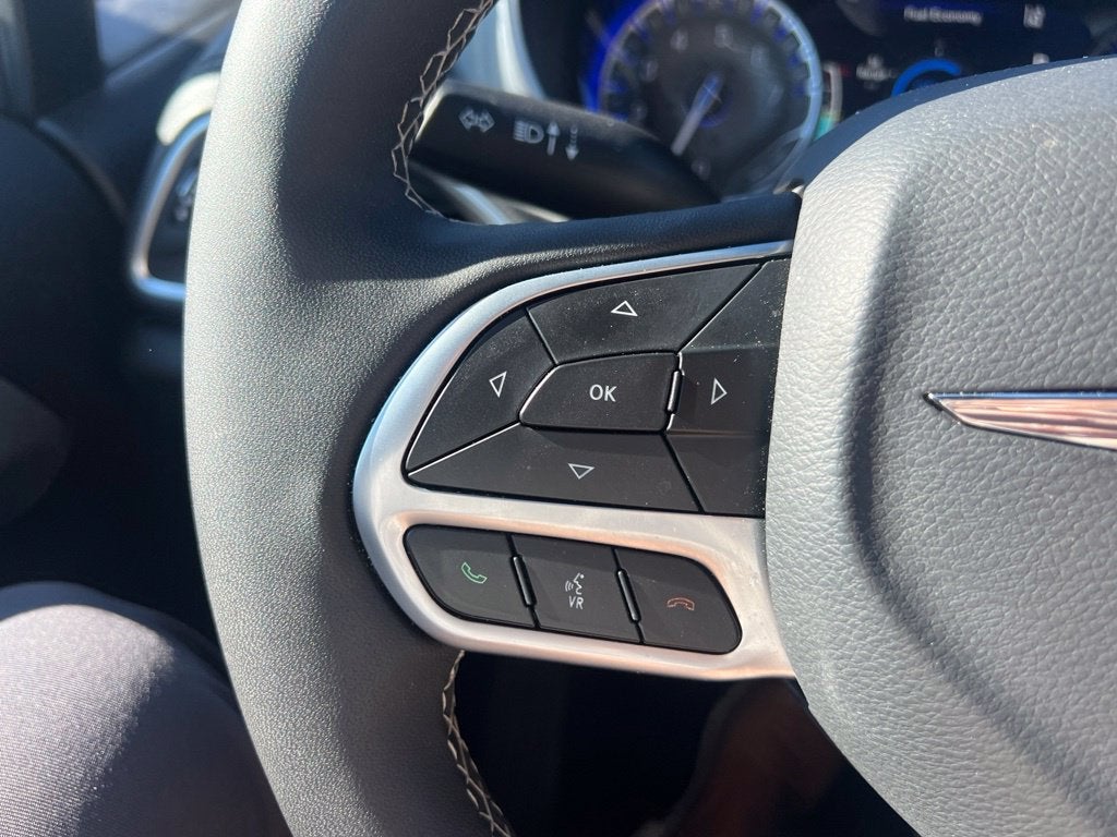 2026 Chrysler Pacifica Limited Near Madison WI