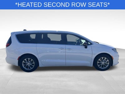 2026 Chrysler Pacifica Limited Near Madison WI
