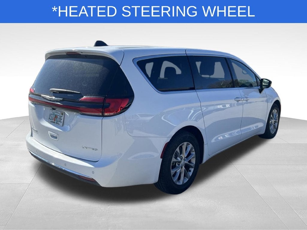 2026 Chrysler Pacifica Limited Near Madison WI