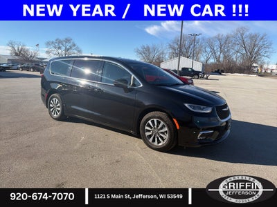 2024 Chrysler Pacifica Select