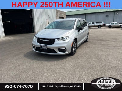 2024 Chrysler Pacifica Hybrid Select 3.6L V6 !!!
