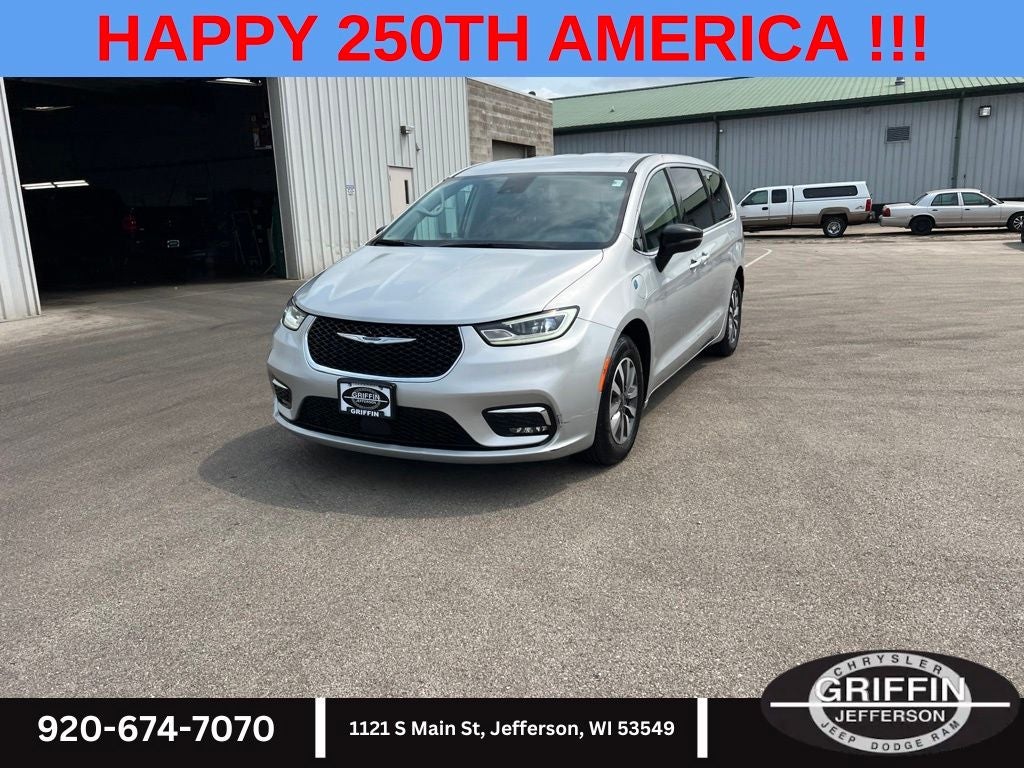 2024 Chrysler Pacifica Hybrid Select 3.6L V6 !!!