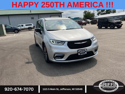 2024 Chrysler Pacifica Hybrid Select 3.6L V6 !!!