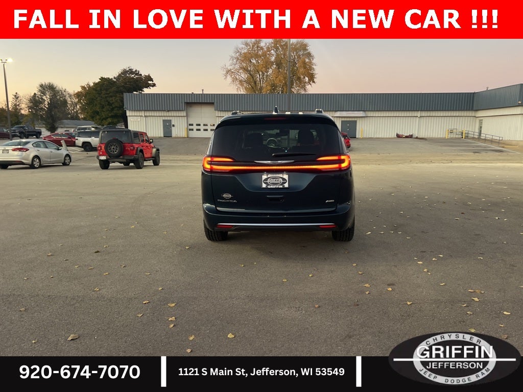 2022 Chrysler Pacifica Touring L AWD !!!