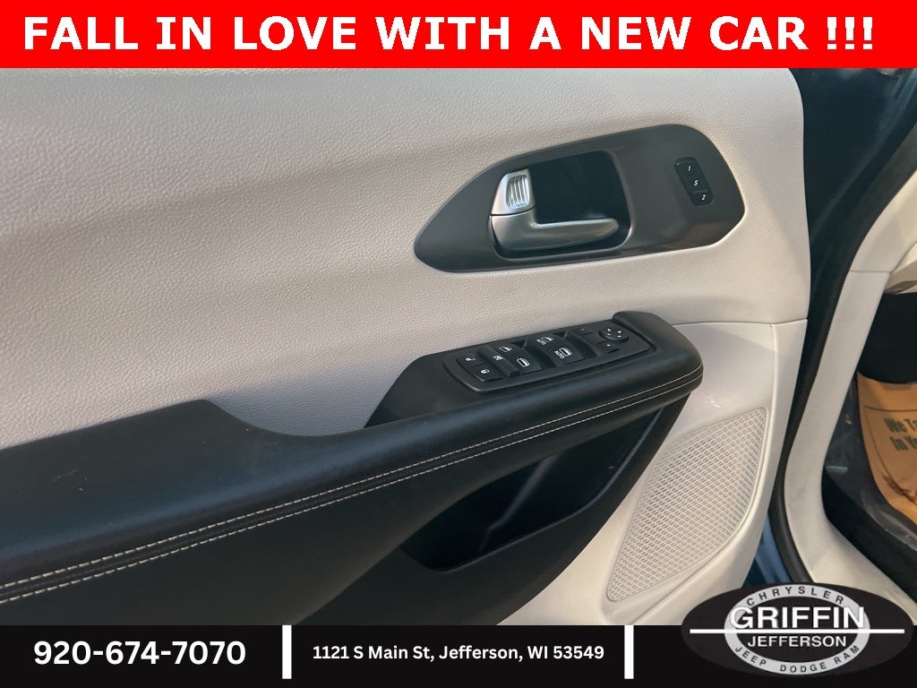 2022 Chrysler Pacifica Touring L AWD !!!