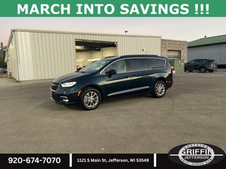 2022 Chrysler Pacifica Touring L AWD !!!
