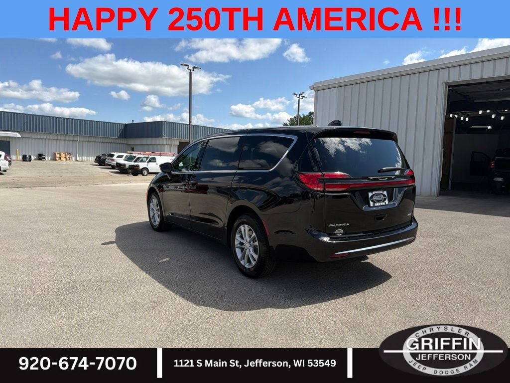 2027 Chrysler Pacifica Select AWD !!!