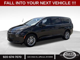 2027 Chrysler Pacifica Select AWD !!!