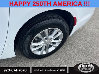 2027 Chrysler Pacifica Select AWD !!!