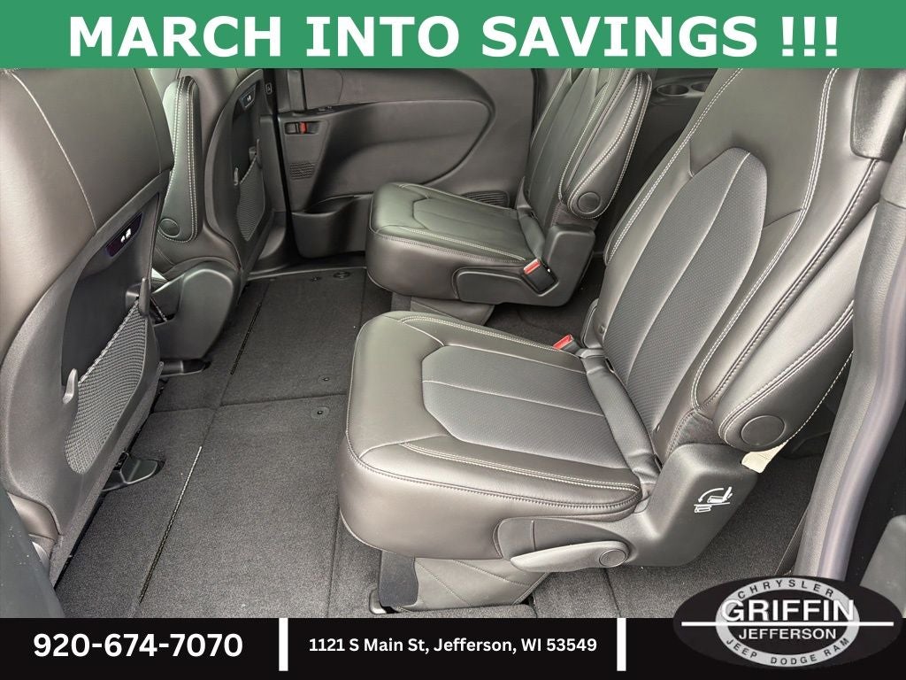 2026 Chrysler Pacifica Select AWD !!!