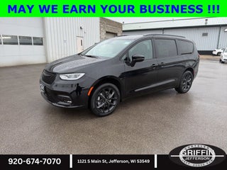 2026 Chrysler Pacifica Select AWD !!!