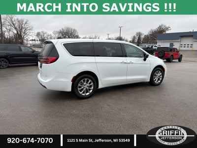 2026 Chrysler Pacifica Select AWD !!!