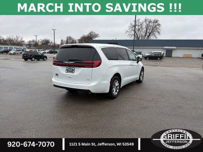 2026 Chrysler Pacifica Select AWD !!!