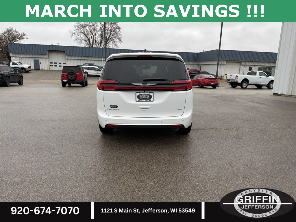 2026 Chrysler Pacifica Select AWD !!!