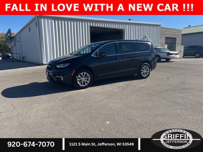 2026 Chrysler Pacifica Select AWD !!!