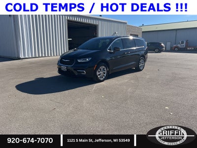 2026 Chrysler Pacifica Select AWD !!!