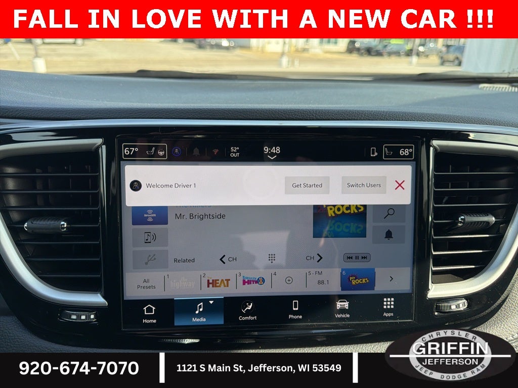 2026 Chrysler Pacifica Select