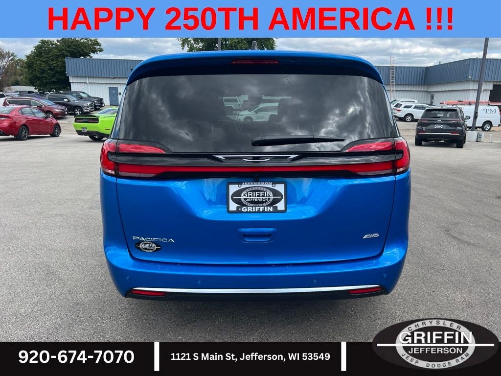 2027 Chrysler Pacifica Select AWD !!!