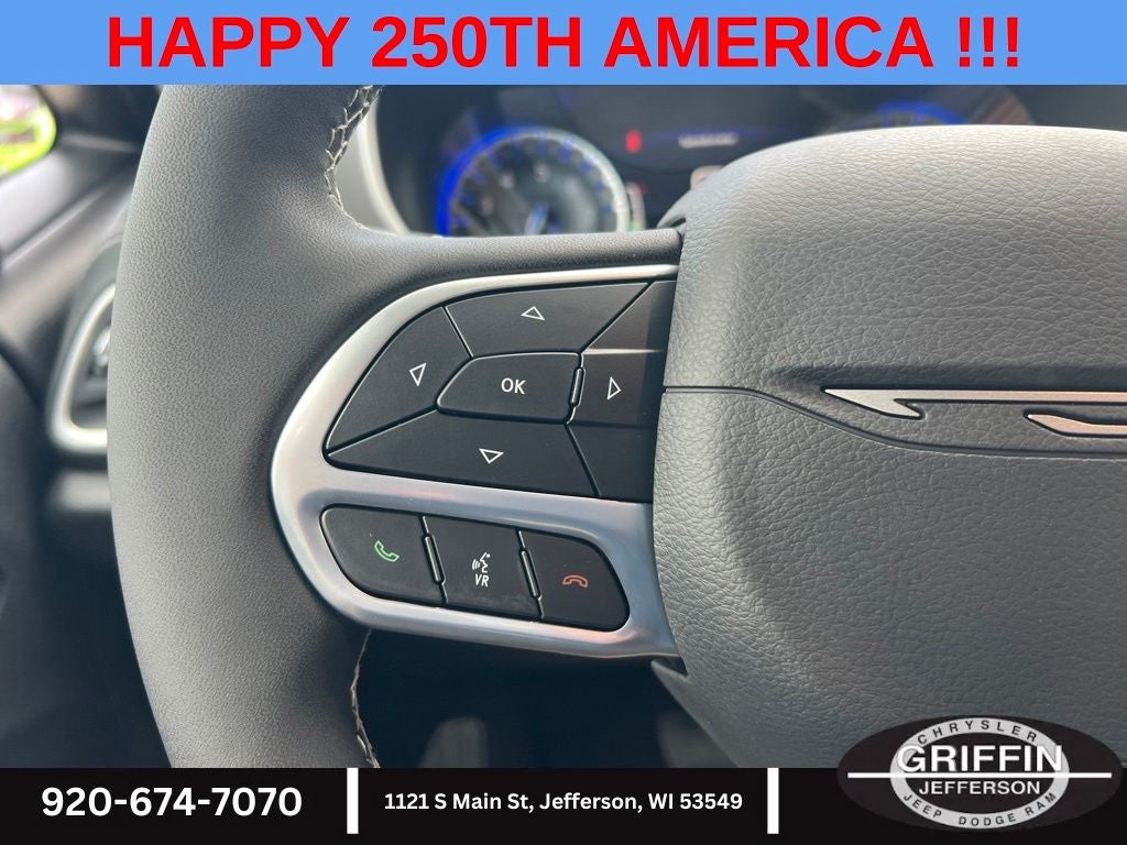 2027 Chrysler Pacifica Select AWD !!!