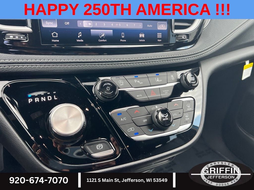 2027 Chrysler Pacifica Select AWD !!!