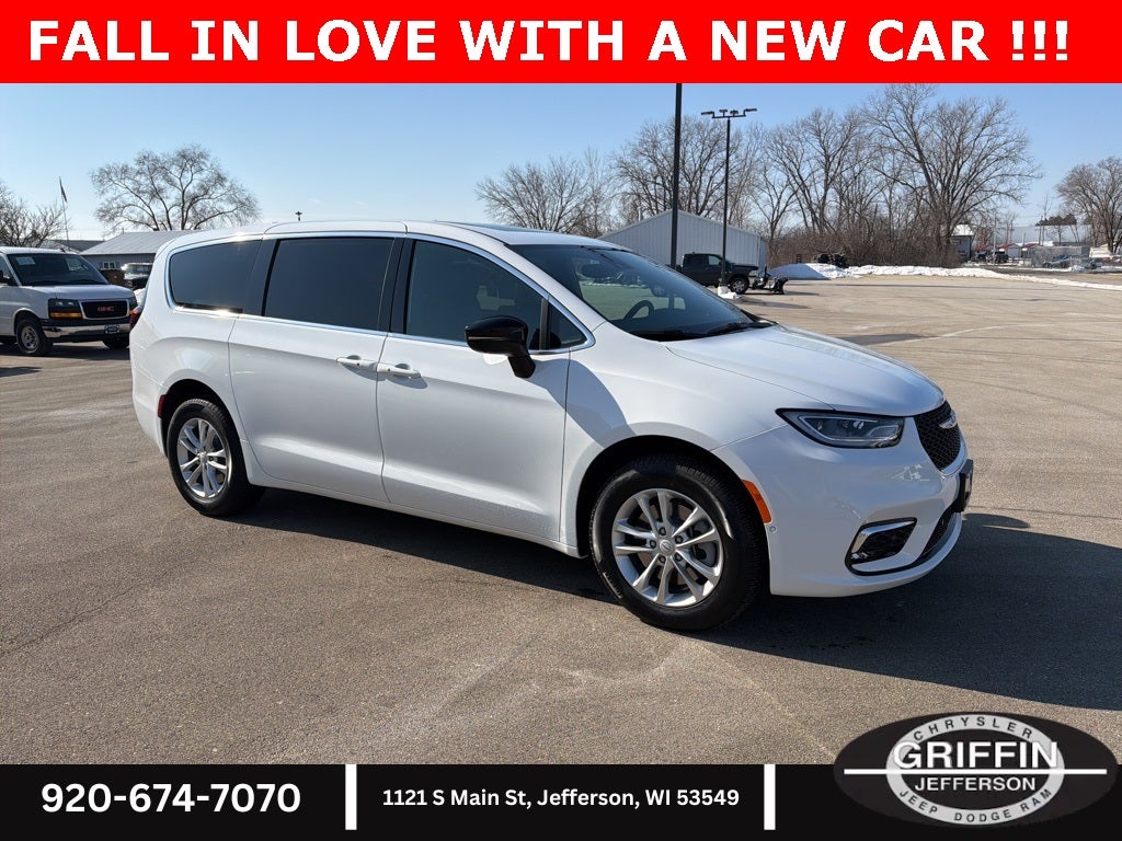 2026 Chrysler Pacifica Select