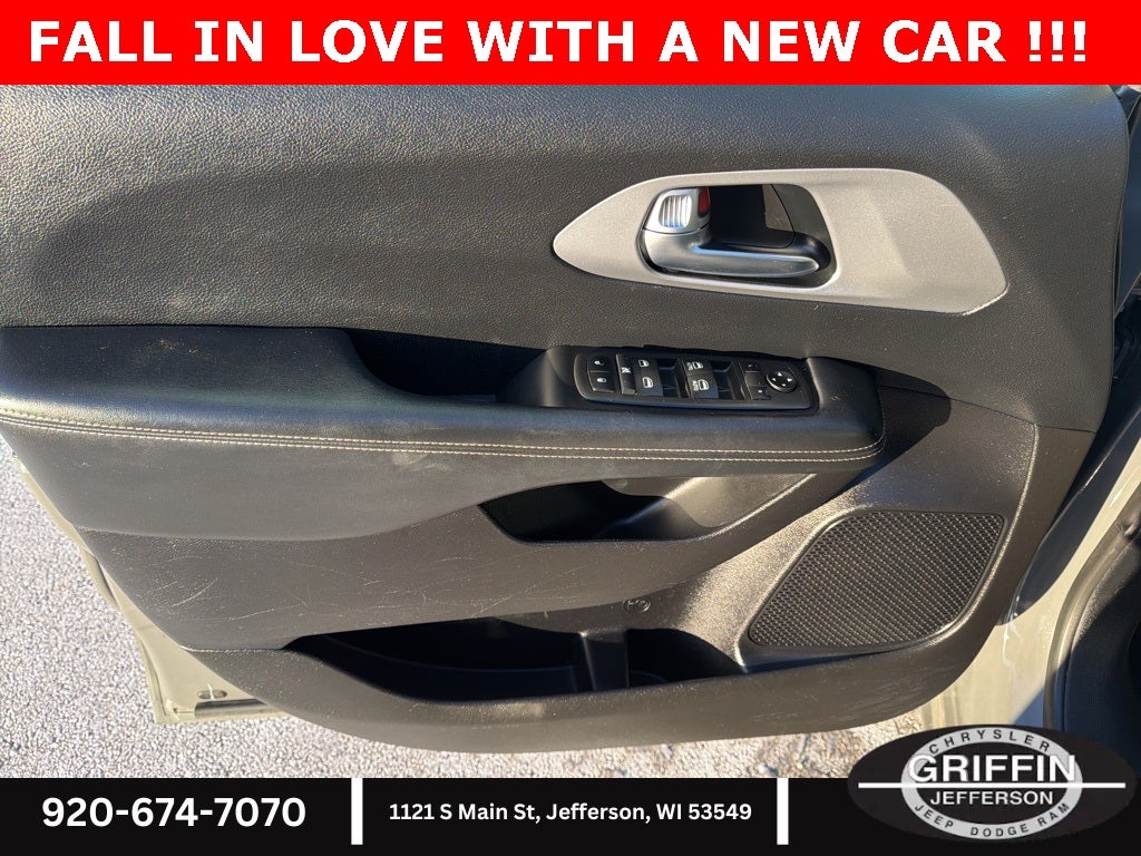 2021 Chrysler Pacifica Touring AWD !!!