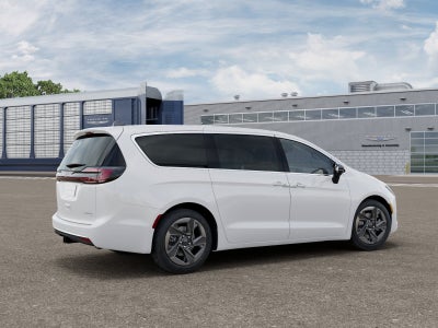 2027 Chrysler Pacifica Limited AWD !!!