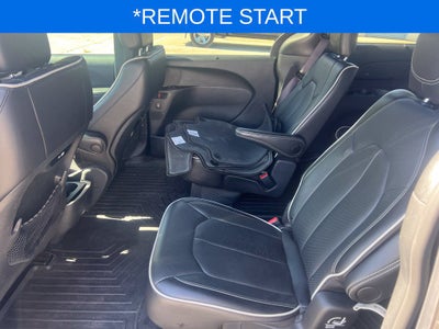 2025 Chrysler Pacifica Limited AWD Near Madison WI