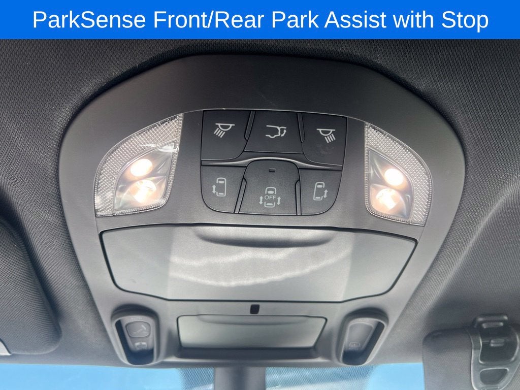 2025 Chrysler Pacifica Limited AWD Near Madison WI