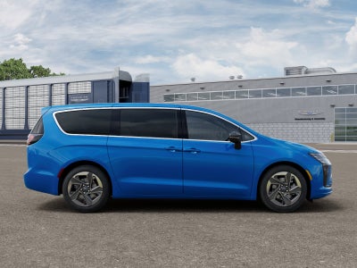 2027 Chrysler Pacifica Limited AWD !!!