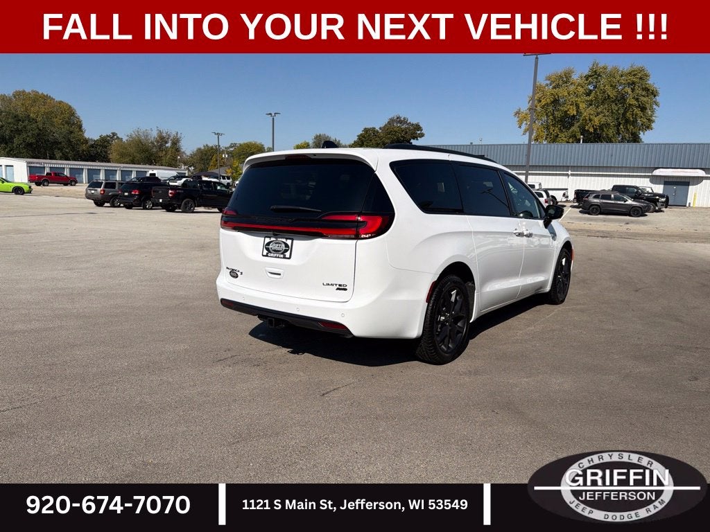 2027 Chrysler Pacifica Limited