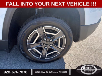 2026 Jeep Cherokee Laredo