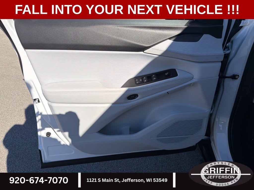 2026 Jeep Cherokee Laredo