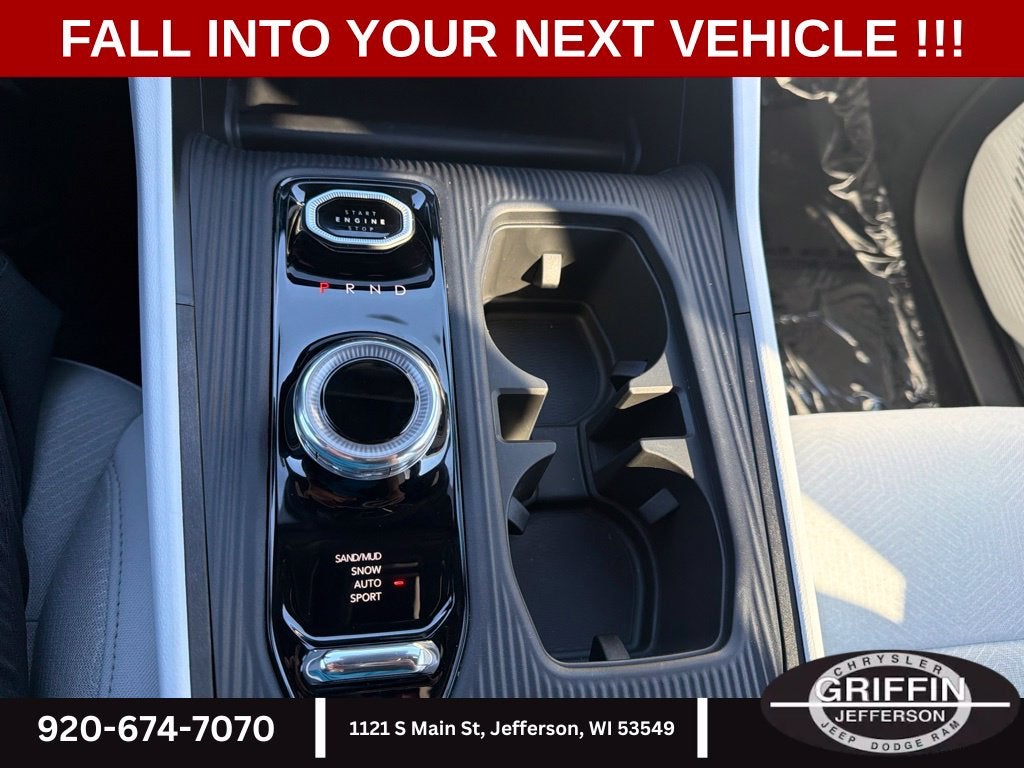 2026 Jeep Cherokee Laredo