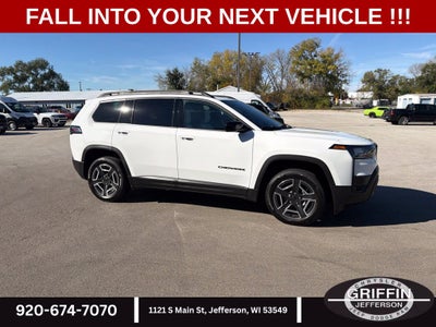2026 Jeep Cherokee Laredo
