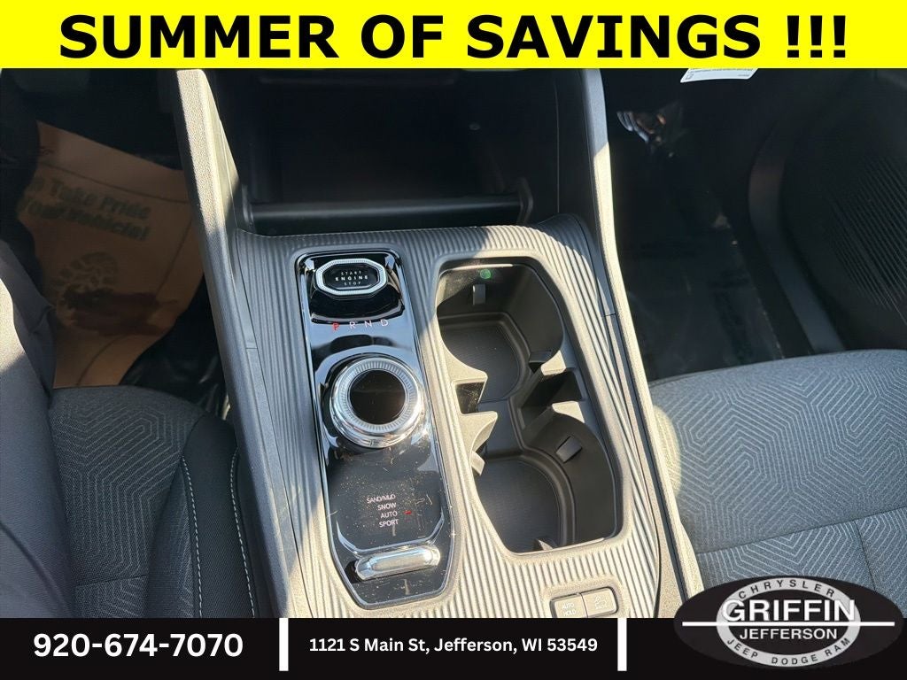 2026 Jeep Cherokee Laredo