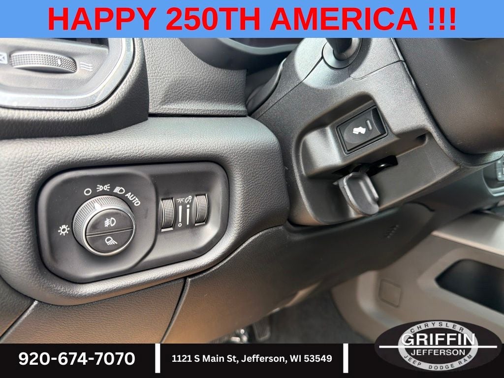 2026 RAM 3500 Laramie MEGA CAB !!!