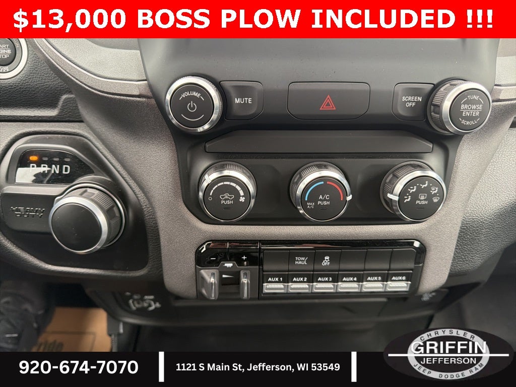 2024 RAM 2500 Tradesman $13,000 BOSS PLOW INCLUDED !!!