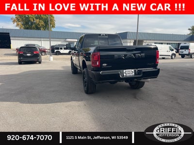 2025 RAM 2500 Big Horn Crew Cab 4X4