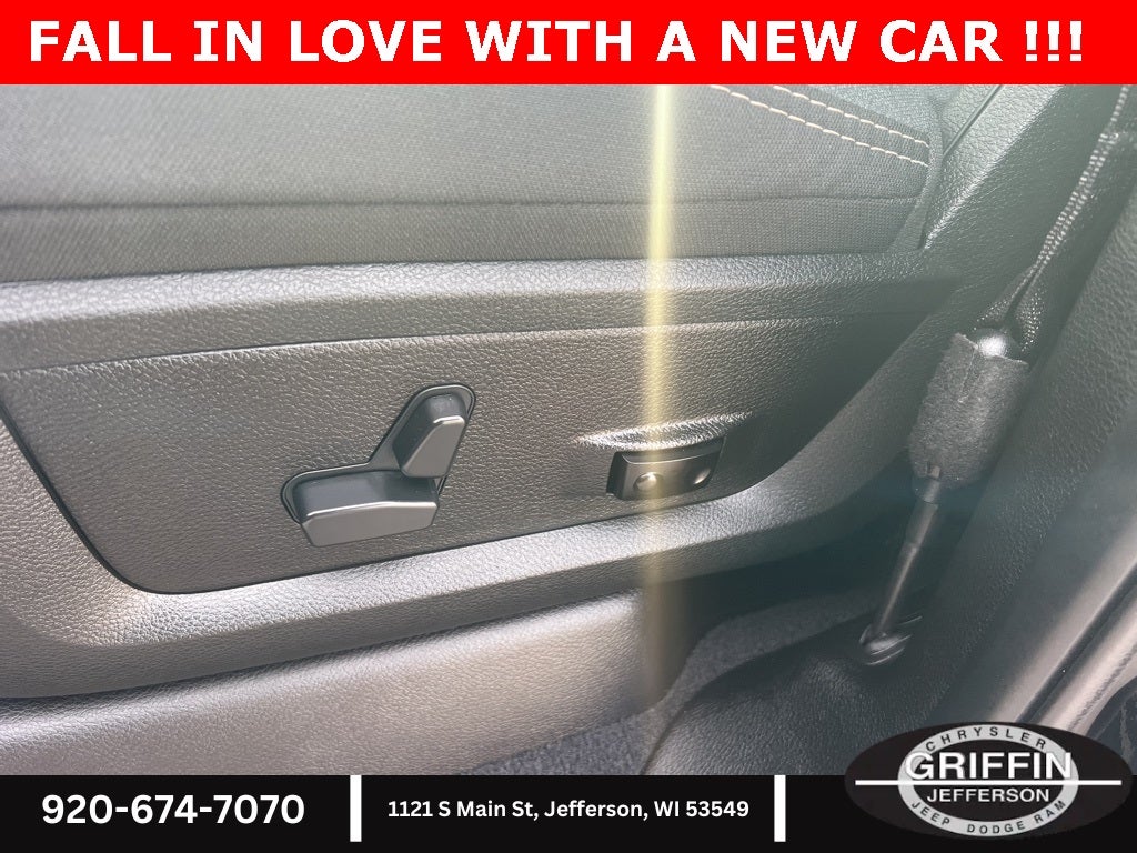 2025 RAM 2500 Big Horn Crew Cab 4X4