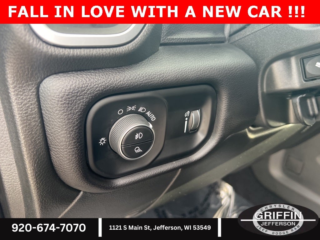 2025 RAM 2500 Big Horn Crew Cab 4X4