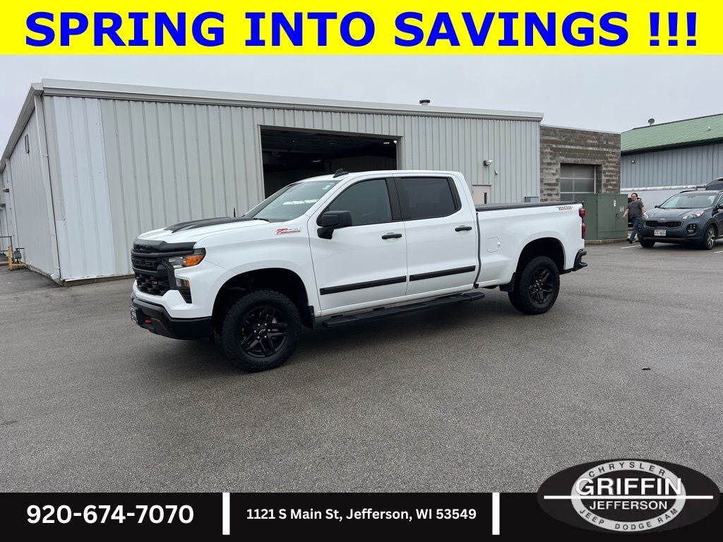 2024 Chevrolet Silverado 1500 Custom Trail Boss 4X4 V8 !!!