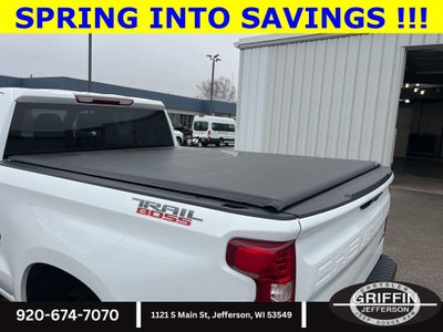 2024 Chevrolet Silverado 1500 Custom Trail Boss 4X4 V8 !!!