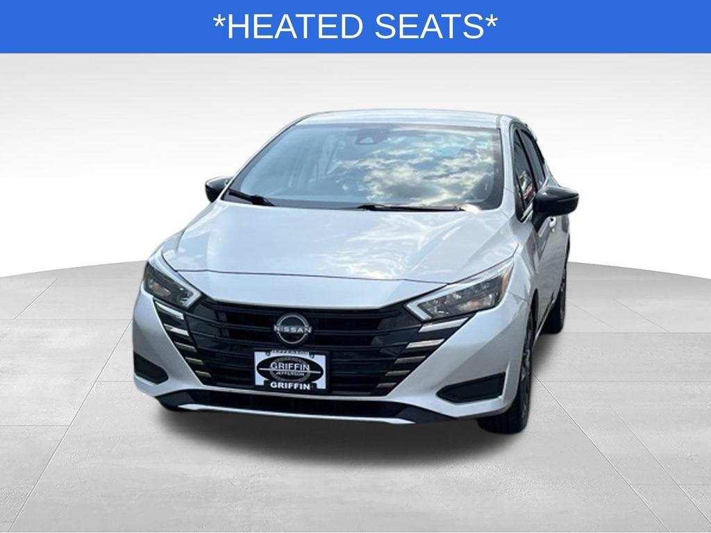 2024 Nissan Versa 1.6 SR Near Madison WI